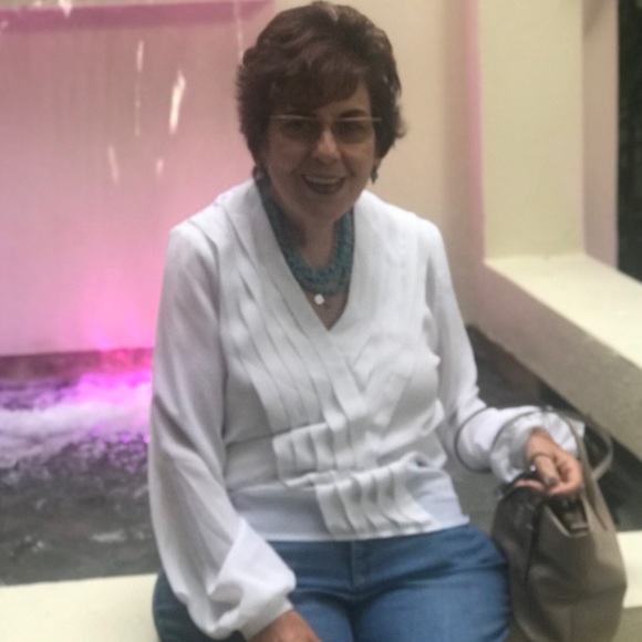 Meet your Posher, Rosalie - Picture 2 of 2